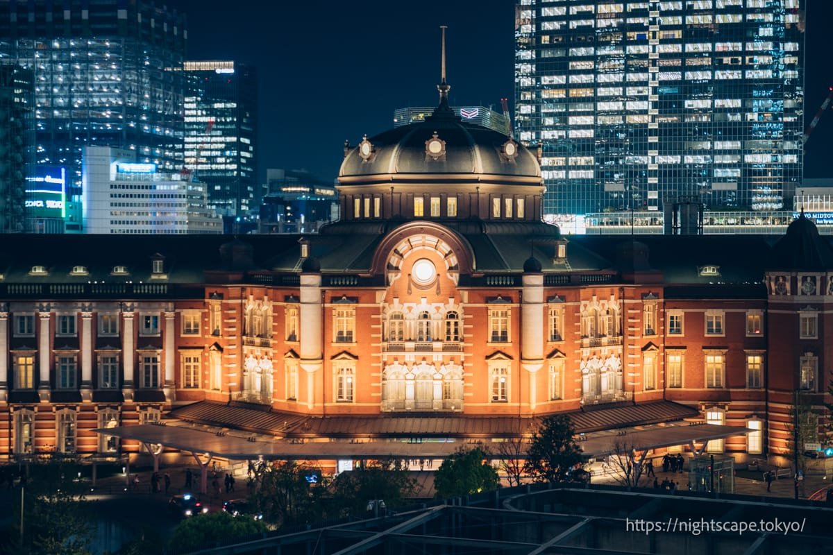 🏛️ 도쿄역 마루노우치 역앞 광장 이미지 1